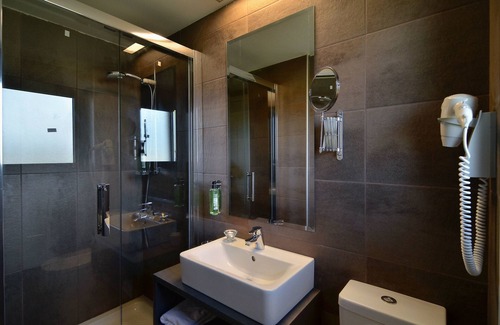 Ioannina Hotel | Ellopia Point Hotel