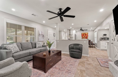 Fort Smith House | Ellsworth-Newly Remodeled 5BR