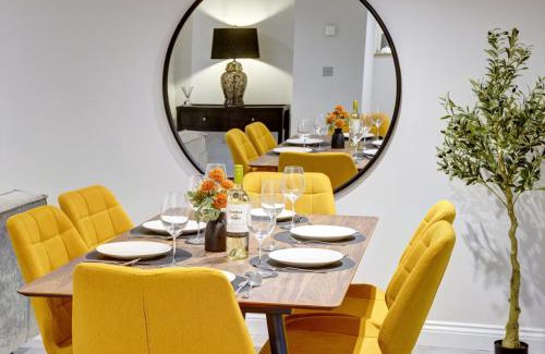 Harrogate Apartment | Elmleigh Nook - Central with Parking