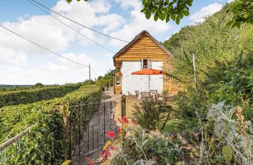 Pontesbury House | Elsie's Cottage