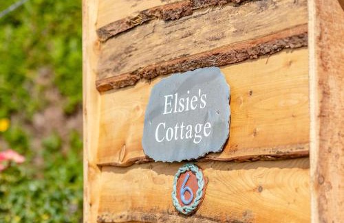 Pontesbury House | Elsie's Cottage