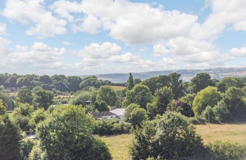 Pontesbury House | Elsie's Cottage