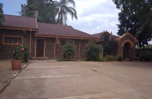 Polokwane House | Eltasha Guesthouse and Spa