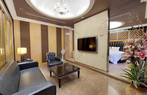 Toufen Hotel | Elysees Motel