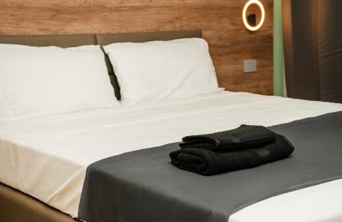 Trezzo sull'Adda Hotel | Elysium Self Check-In Rooms