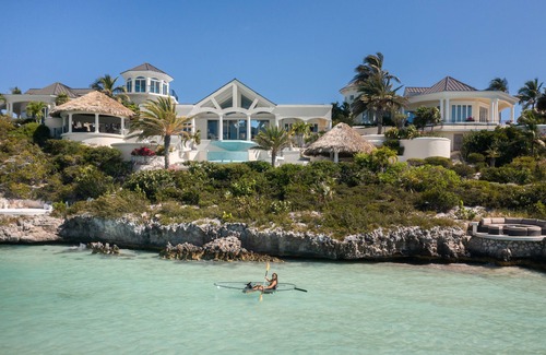 Juba Sound House | Emara West: Luxury Retreat with your own Private Beach