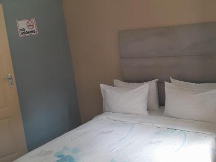 Greater Johannesburg Metropolitan Area House | Emasimini Cottages