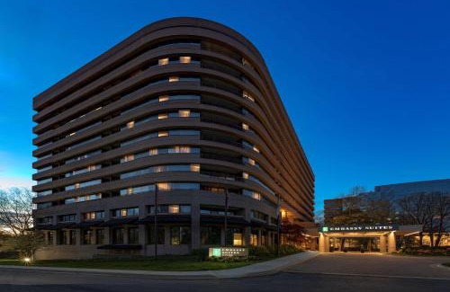 North Bethesda Hotel | Embassy Suites by Hilton Bethesda Washington DC