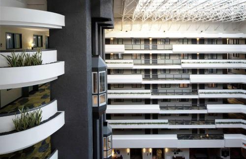 Los Angeles Hotel | Embassy Suites Los Angeles - International Airport/North