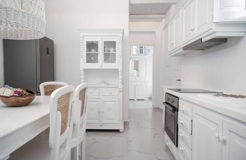 Amoudi Bay Villa | EMERALD 3BD Villa Pool & HotTub Sea/Sunset View