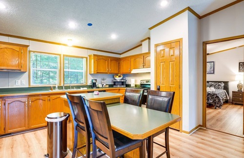 Charlestown House | Emerald Lake Retreat Charlestown