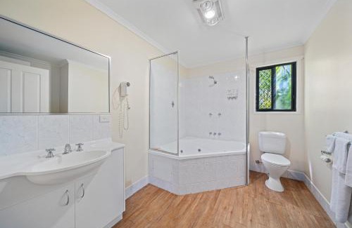 Emerald Apartment | Emerald Motel Apartments