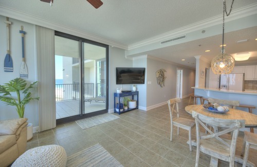 Orange Beach East Condo | Emerald Paradise! Phoenix IX unit 909 Orange Beach