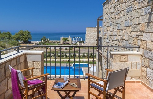 Kolymvari Villa | Emerald Villa - Four Bedroom Villa, Sleeps 8
