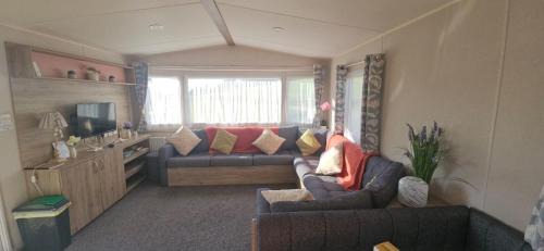 Looe House | Emma and Simon's hideaway Retreat