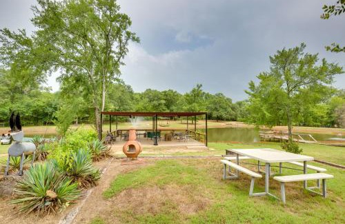 Emory Apartment | Emory Studio Cabin with Lake Fork Boat Access!
