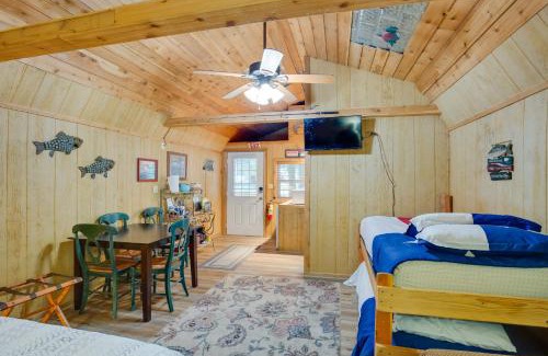 Emory Apartment | Emory Studio Cabin with Lake Fork Boat Access!