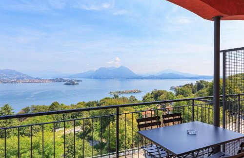 Carciano Apartment | Emozioni Vista Lago - By ImperoHouse