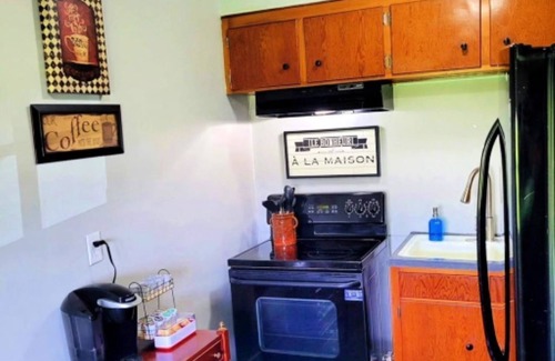 Emporium Apartment | Emporium Hideaway - Peaceful apartment in the mountains of PA