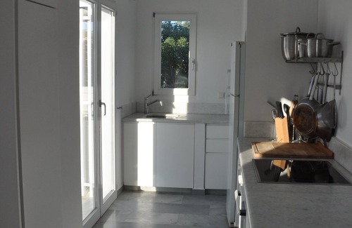 Nea Cryssi Akti Villa | En Bord de Mer, Entre Vignes et Oliviers