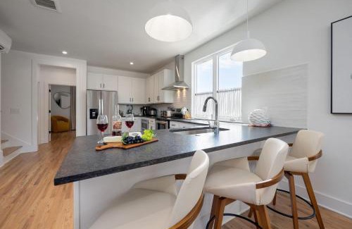 Nashville House | En-Vogue Vacay - Rooftop Deck- Minutes to Broadway