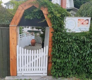 Picton House | Enchanted Escape