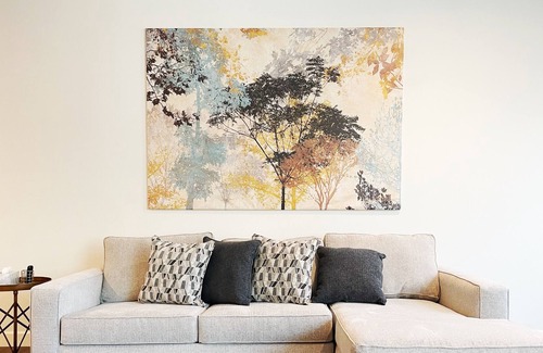 La Habra House | Enchanted Oasis: Spacious 4BR 18mins to Disneyland Pet Friendly Gametable 4Queen