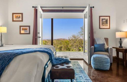 Fredericksburg House | Enchanted Rockview House - 3 Bedroom-Firepit