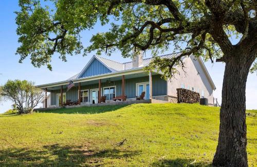 Fredericksburg House | Enchanted Rockview House - 3 Bedroom-Firepit