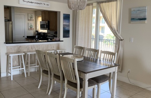 Henderson Point Condo | ENCHANTED!