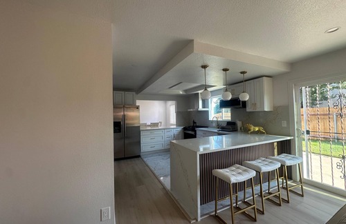 Nestor House | Enchanting 4-bedroom house! 8 minutes from Imperial Beach.