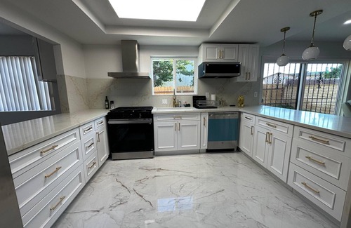 Nestor House | Enchanting 4-bedroom house! 8 minutes from Imperial Beach.