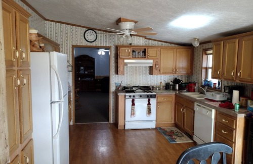 Duchesne County Cabin | Enchanting cabin with WiFi in Tabiona - 3 bedrooms