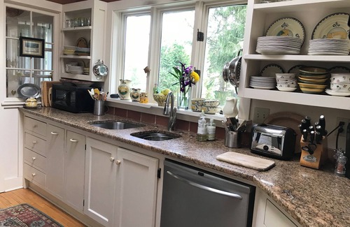 Cazenovia House | Enchanting circa 1860 House in Cazenovia Village