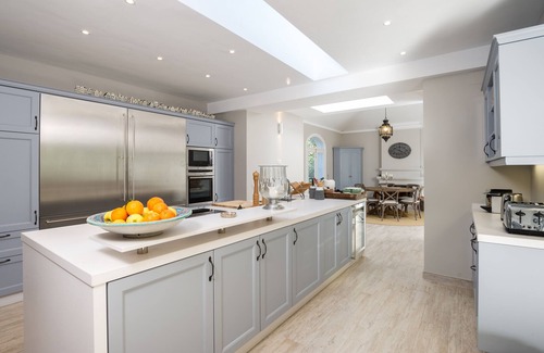 Benahavis Villa | Enchanting, luxury family home with pool close to beach and golf