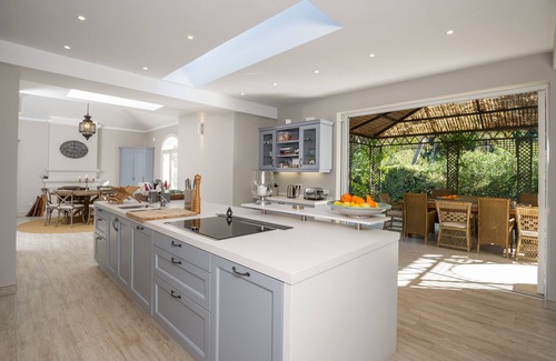 Benahavis Villa | Enchanting, luxury family home with pool close to beach and golf
