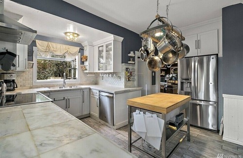 Harrison/Denny-Blaine House | Enchanting & Modern Victorian with Backyard (Pet-Friendly!)
