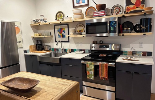 Pocatello House | Enchanting newly remodeled 1BD 1BR house in charming old town Pocatello.