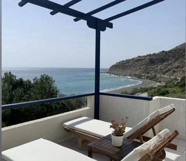 Myrtos Apartment | Endless Blue Studios