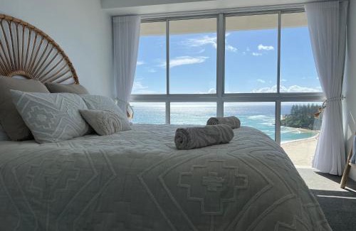 Coolangatta Apartment | Endless Summer in Cooly Level 18