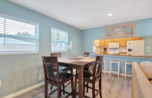 Englewood House | Englewood Villa - 3 BR, 2.5 BA, 5 minutes from beach!