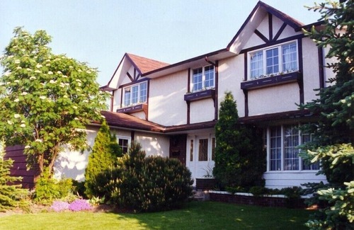 South Lethbridge Bed & Breakfast | Enid's Bed and Breakfast