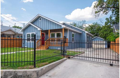 Arena District House | Enjoy 4BR3BA Comfort Convenience Near Downtown