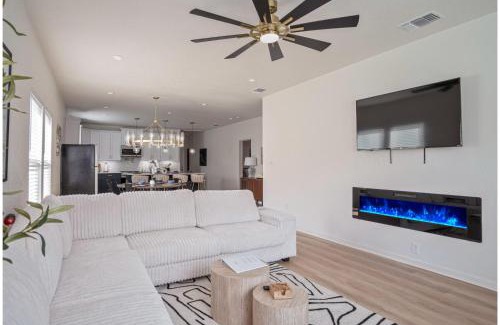 Arena District House | Enjoy 4BR3BA Comfort Convenience Near Downtown