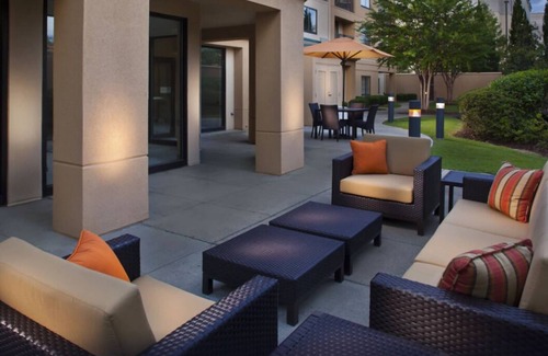 Crestline Heights House | Enjoy a Hassle-Free and Suiting Stay! Free Onsite Parking, Pets Are Welcome!