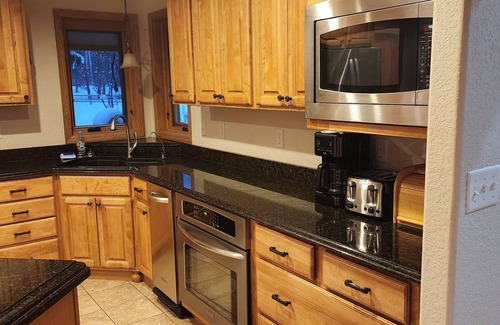 Seeley Lake House | Enjoy a relaxing vacation nestled near the mountains in Seeley Lake.