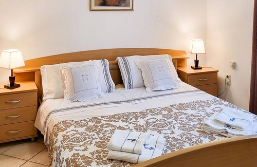 Baska House | Enjoy a wonderful vacation in this appealing vacation home.