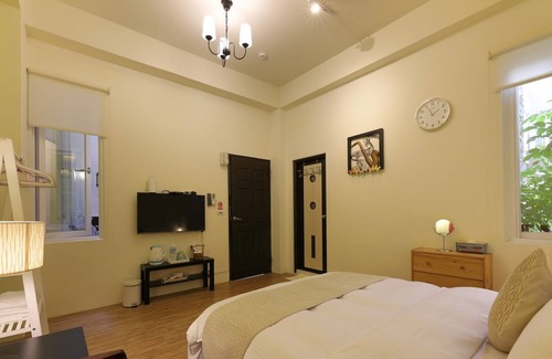 Hualien City Centre Bed & Breakfast | Enjoy Life and Sea B&B