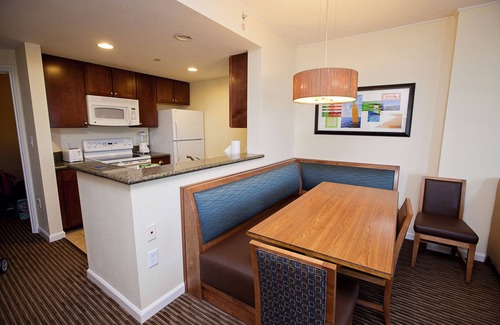 Townsite Resort | Enjoy our Downtown Oceanside Seaside Resort full of Amenities