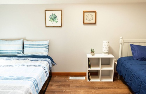 Saginaw Other | Enjoy REAL Oregon: Nature and beauty at your serene modern farmhouse.